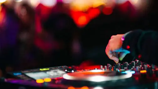 Professional dj nodig? voor Trouwfeest, Verjaardagsfeest, Fuif of een ander Evenement